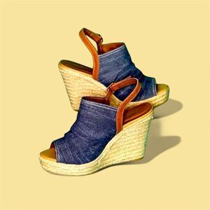 NWOT Soda Denim Wedges sz 9